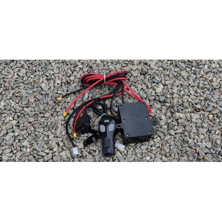 Блок управления 12V для лебедок 2000-4500lbs (С радиопультом)