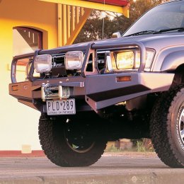 Силовий бампер ARB Delux Toyota Hilux 1997-2005